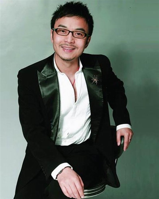 汪涵被曝身体状况堪忧 经常在主持后台流鼻血
